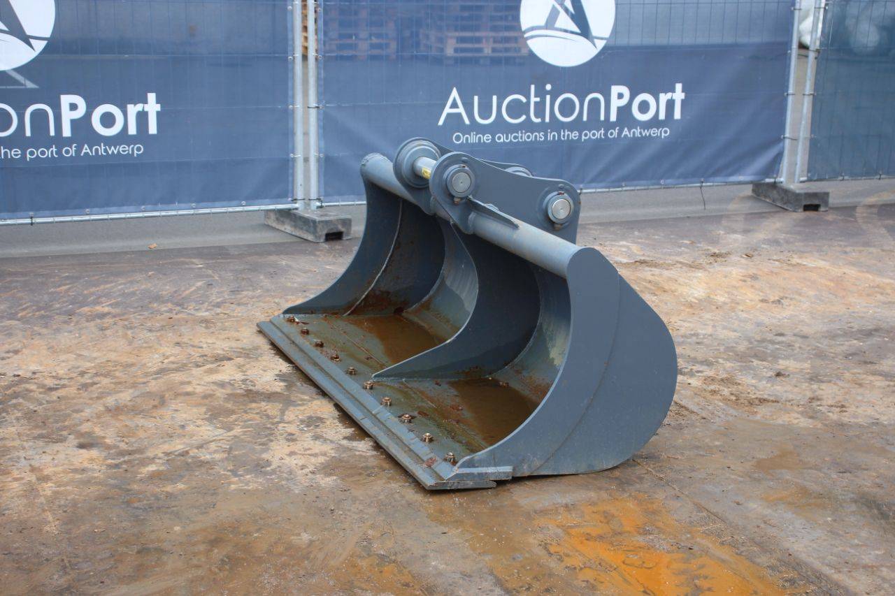 Strickland BT20 210cm Excavator Bucket for 20 Tons