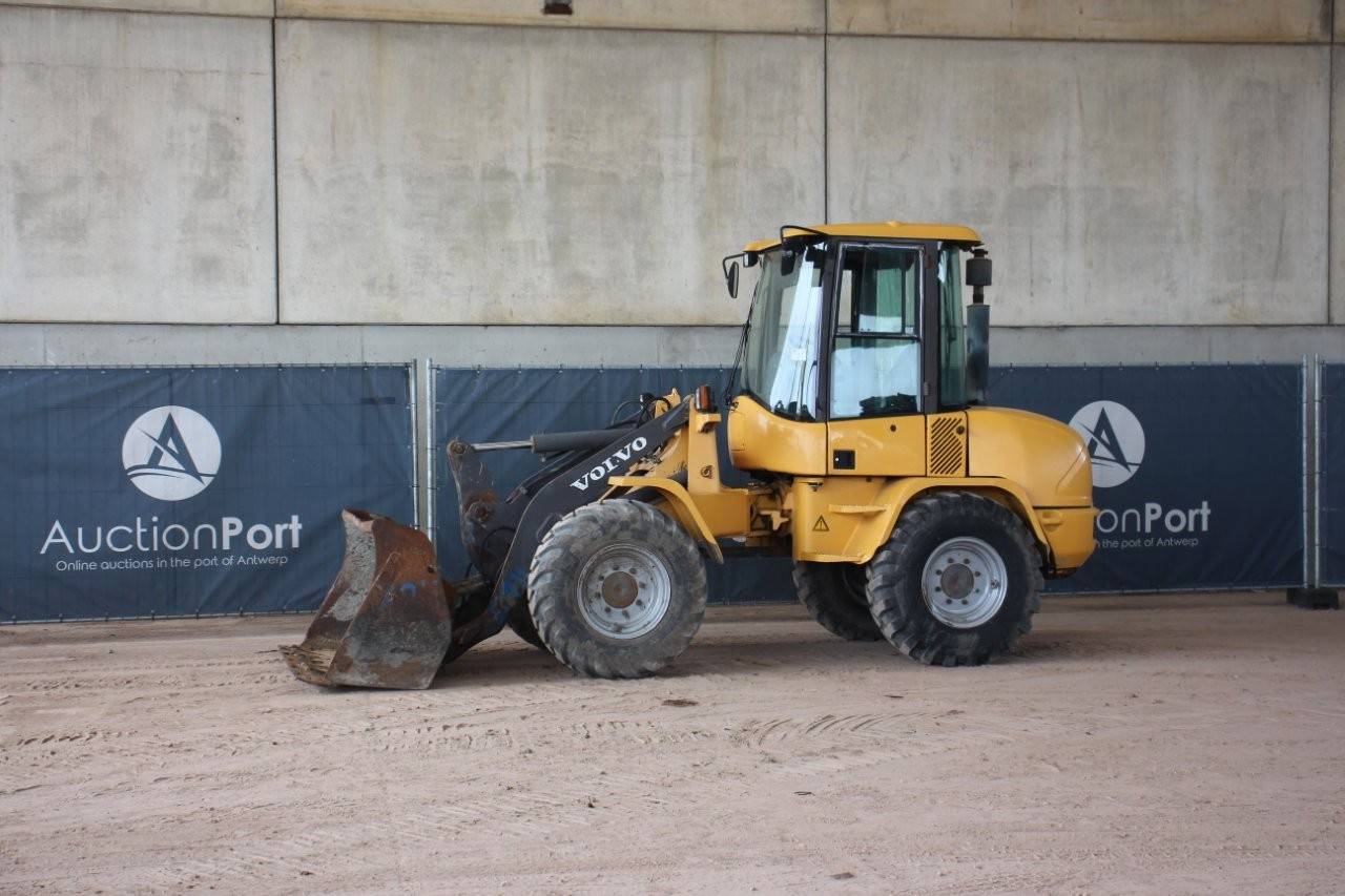 Wheel loader Volvo L30B-Z/X Diesel 2008
