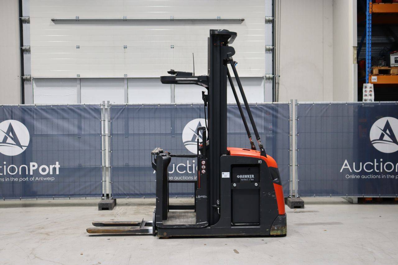 Empilhadeira elétrica retrátil Linde V10-02, 800 kg, 5,4 m, 2019