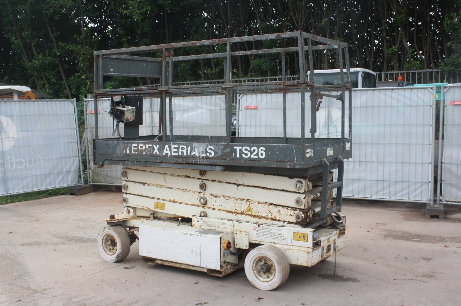 Scissor lift Terex TS26 Electric 9.9m 1998