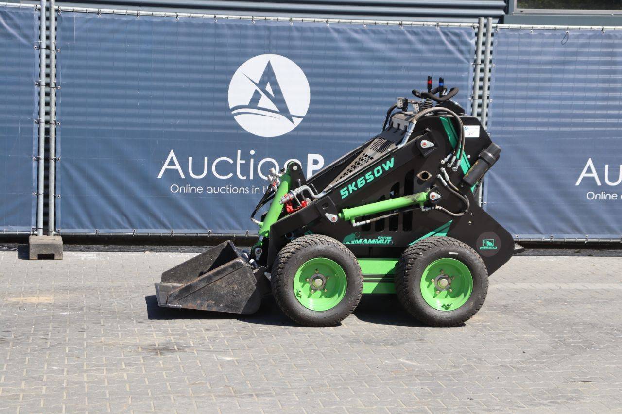 Skid steer loader Mammut SK650W Petrol 15kW 2025