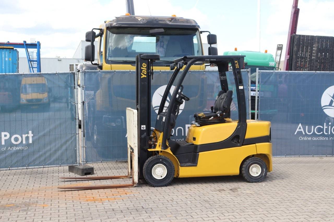 Forklift Yale GDP25LX E2200 Diesel 2100kg 4.78m 2016
