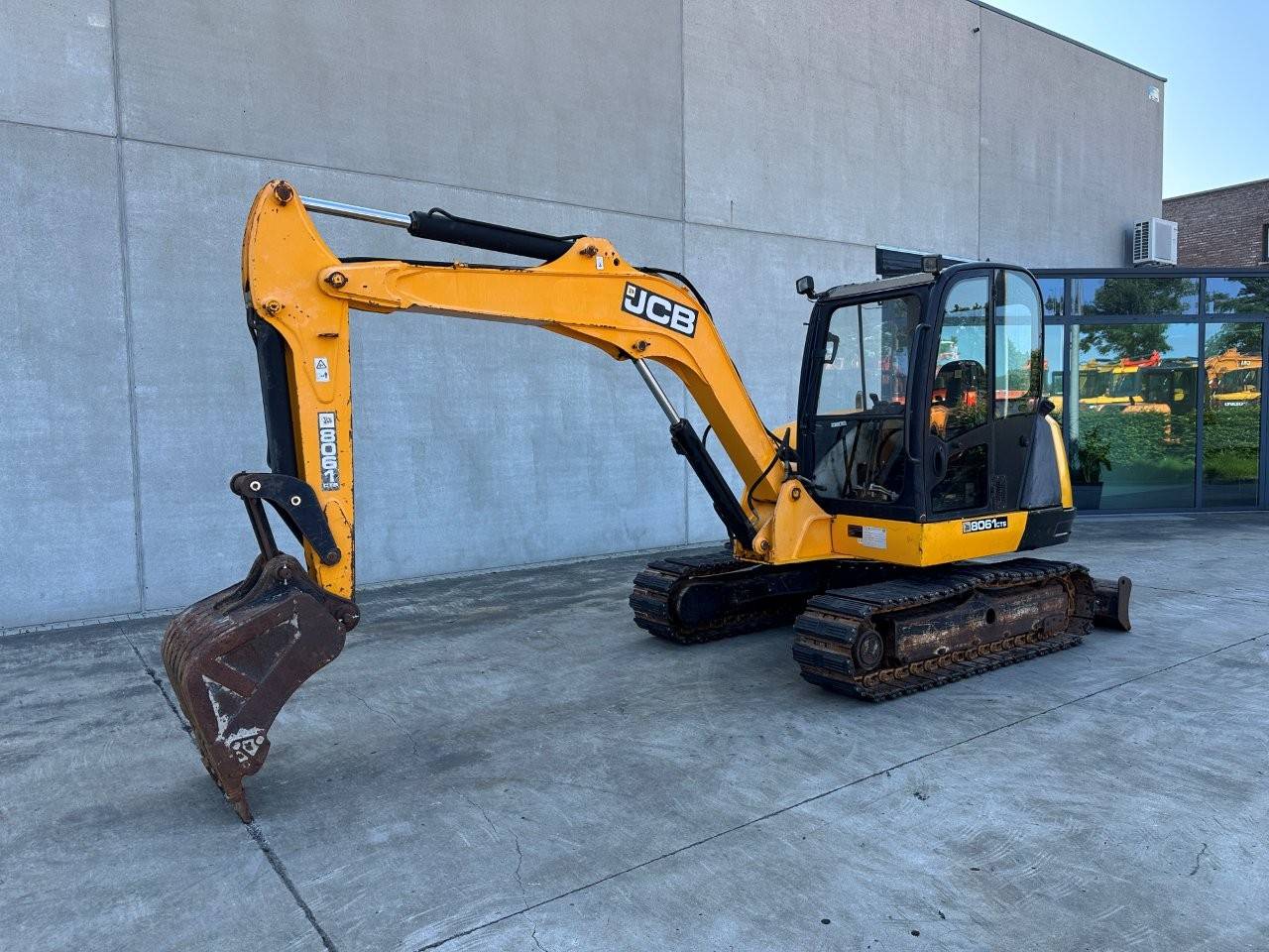 Crawler excavator JCB 8061 CTS Diesel 2015