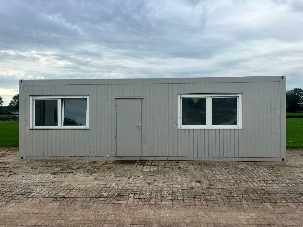 Unidad de vivienda de 900x600 cm.