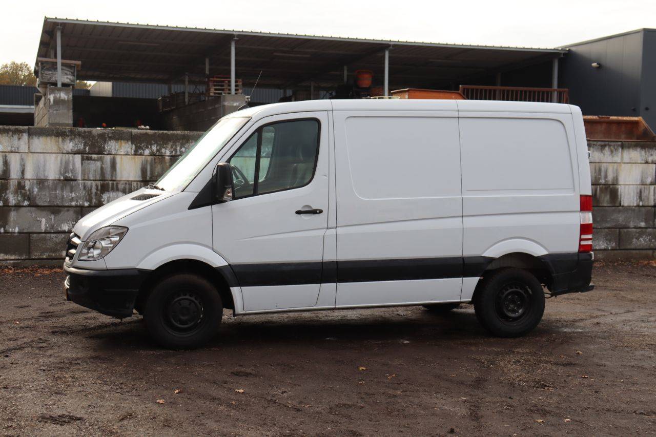 Bestelwagen Mercedes-Benz SPRINTER Diesel 129pk 2011