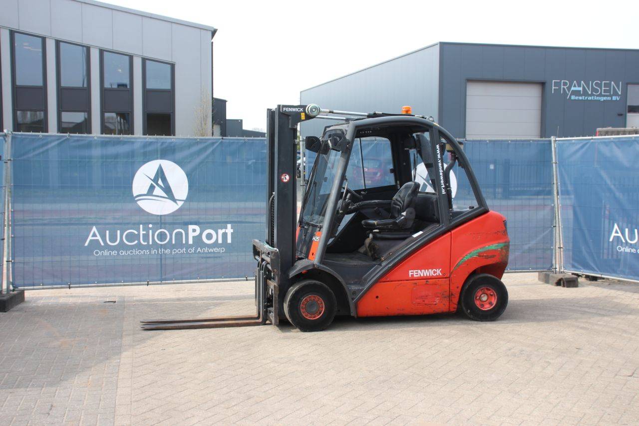 Heftruck Linde H25D Diesel 2500kg 5.01m 2006