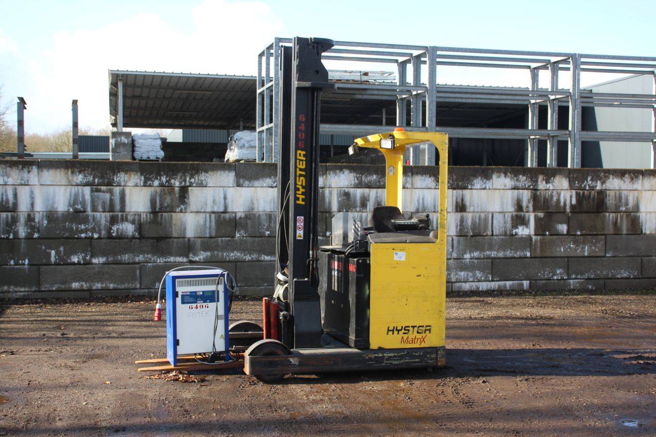 Carrello elevatore elettrico retrattile Hyster R1.6H da 1600 kg, anno 2006