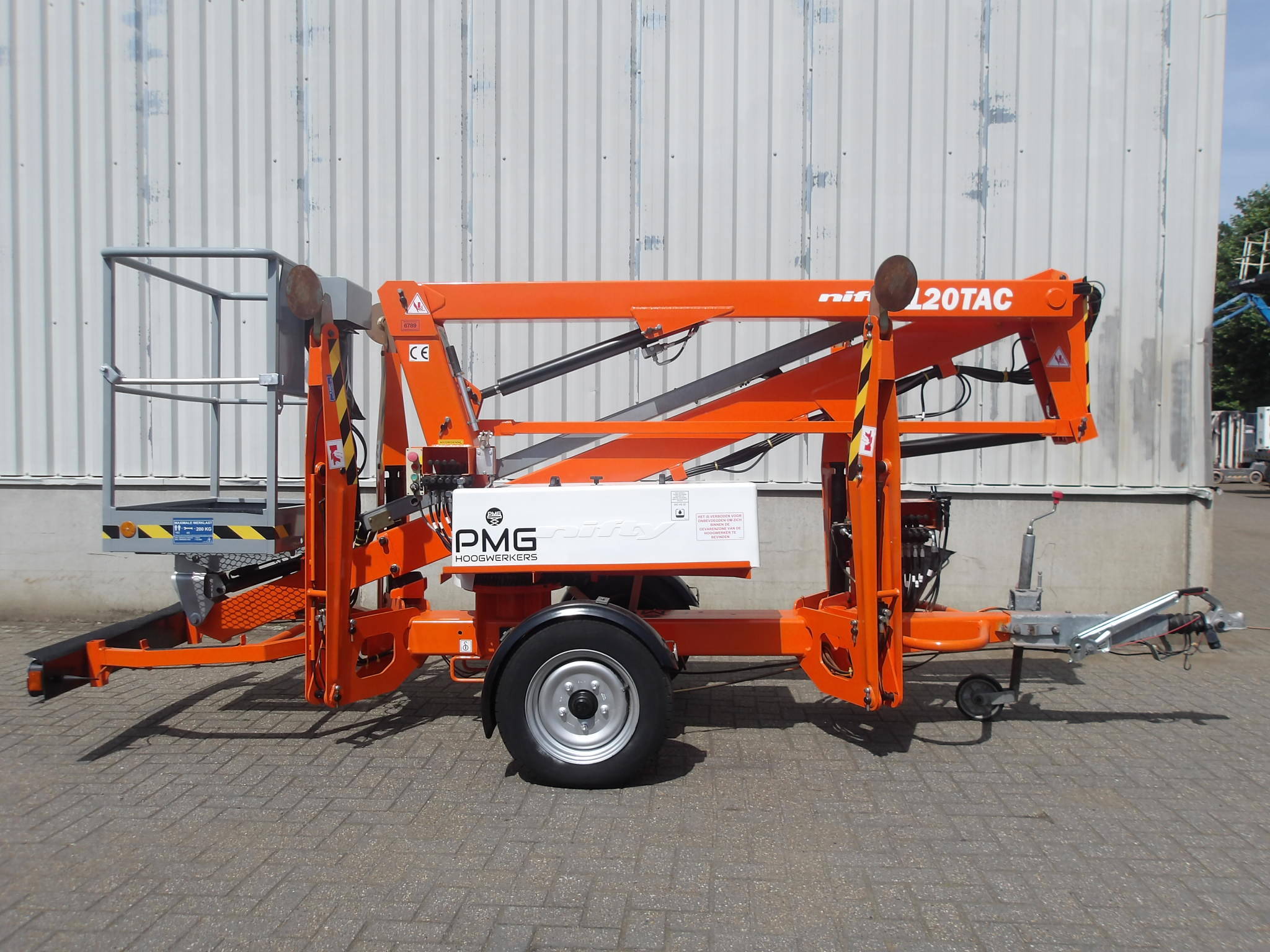 Trailer-mounted aerial work platform Nifty 120TAC Electric 12.20m 2016