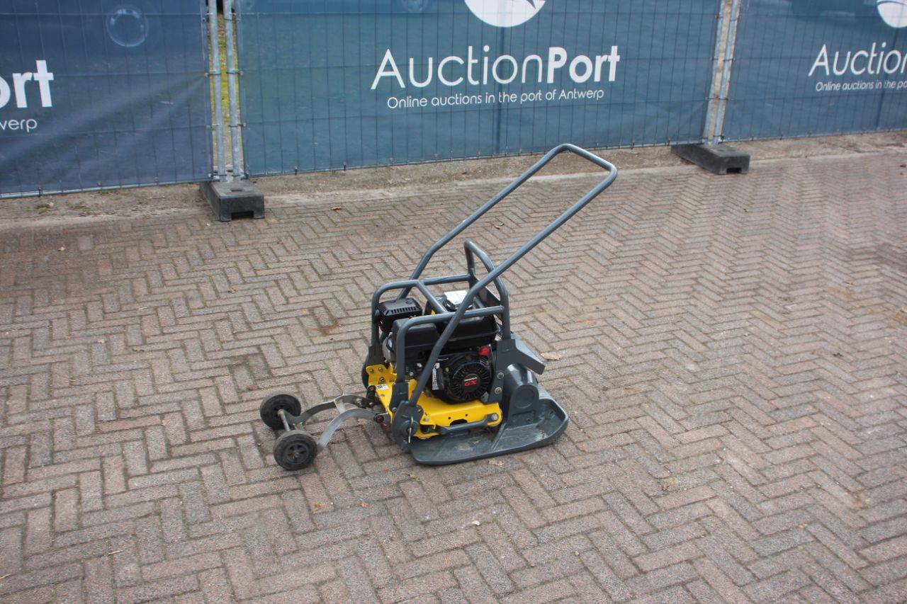Vibratory Plate Bomag BP 20/50 Petrol 2021