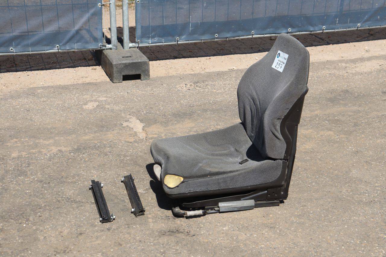 Machine chair