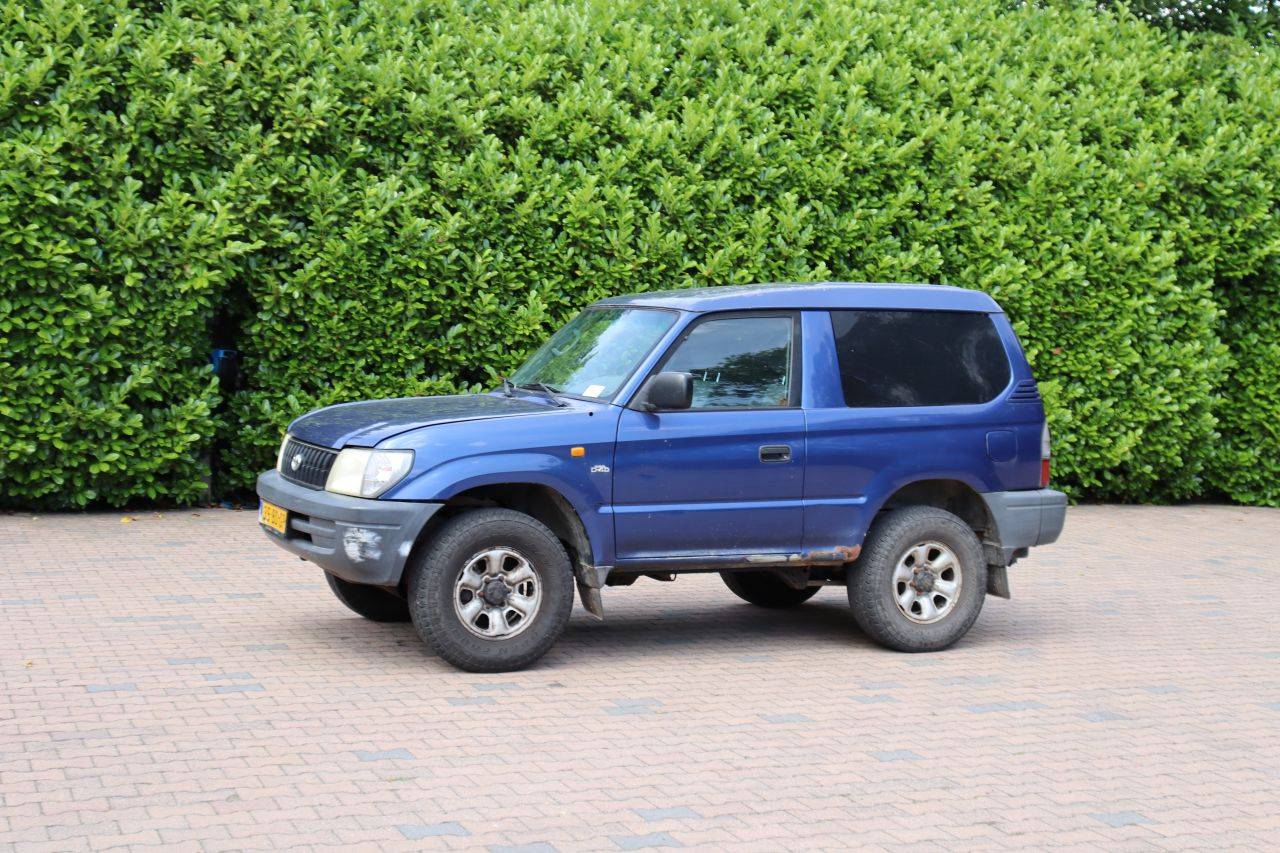 SUV Toyota Land Cruiser Diesel 163hp 2002
