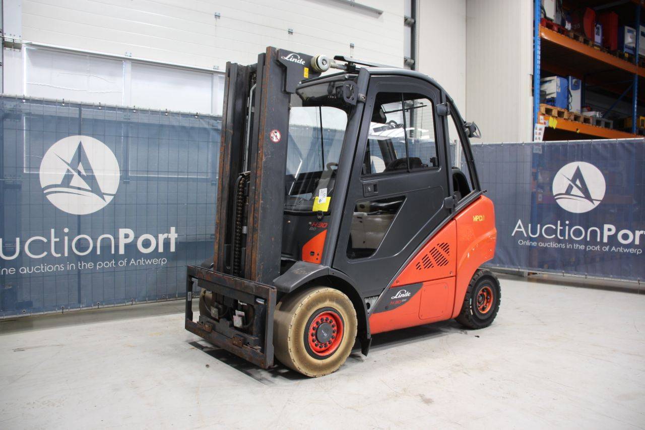 Heftruck Linde H30t-02 LPG 3000kg 2015